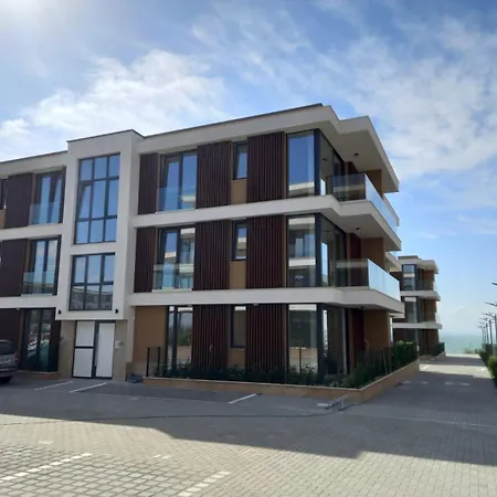 сарафово лукс гарден първа линия Apartman *