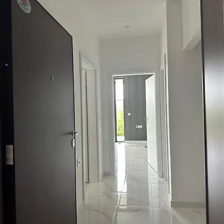 Appartement сарафово лукс гарден първа линия